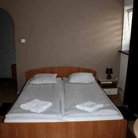 Hotel Park Lesny 'u Kaczyny' Rogow