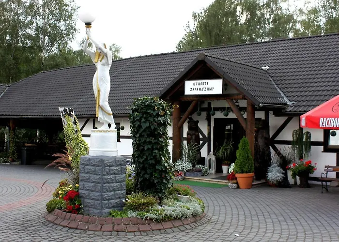 Park Lesny 'u Kaczyny' Hotel *