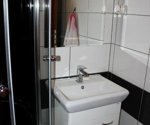 Park Lesny 'u Kaczyny' * Rogow